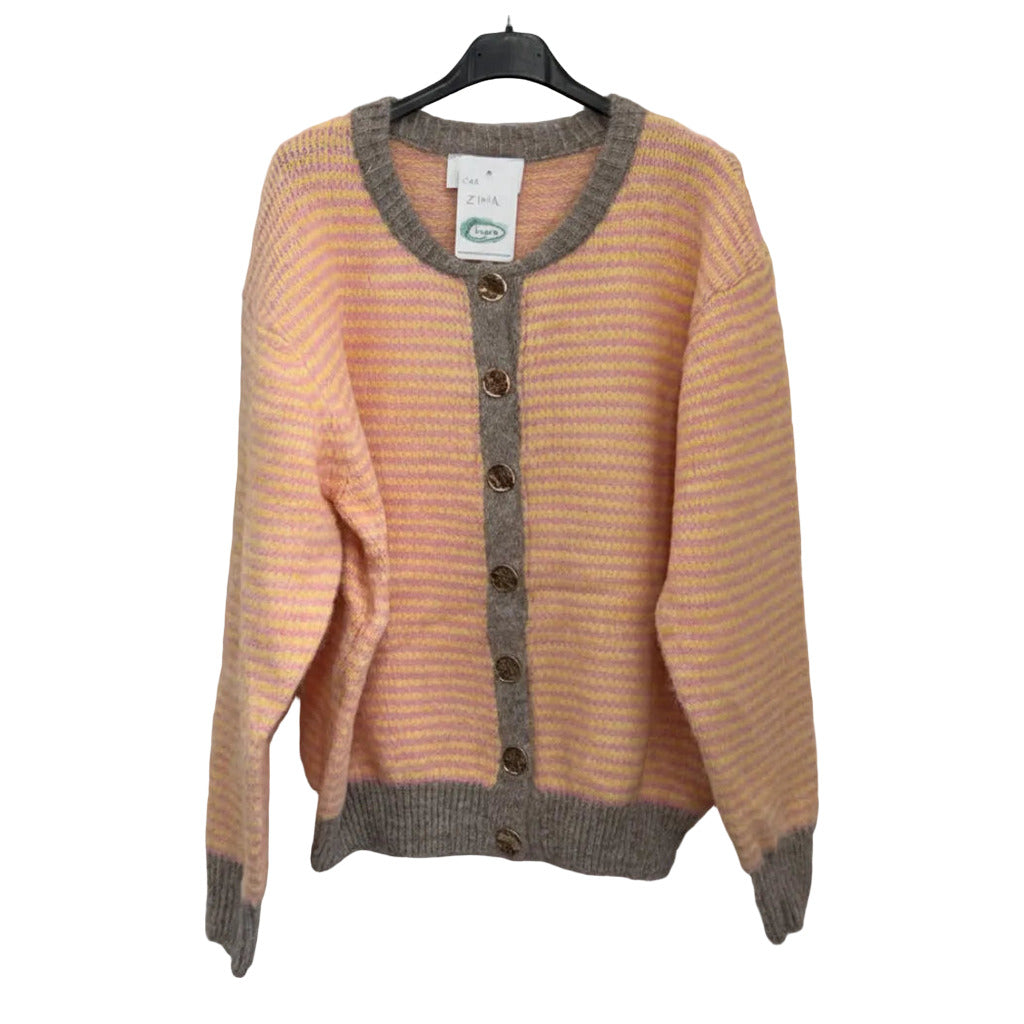 Chaqueta zinia sobre fondo blanco para mujer Angara Moda