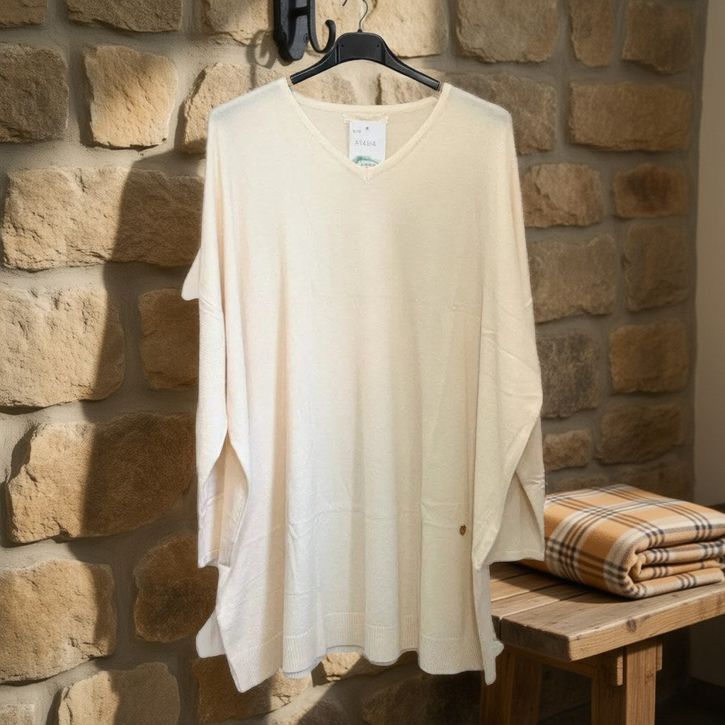 Jersey arabia colgada en un ambiente para mujer Angara Moda