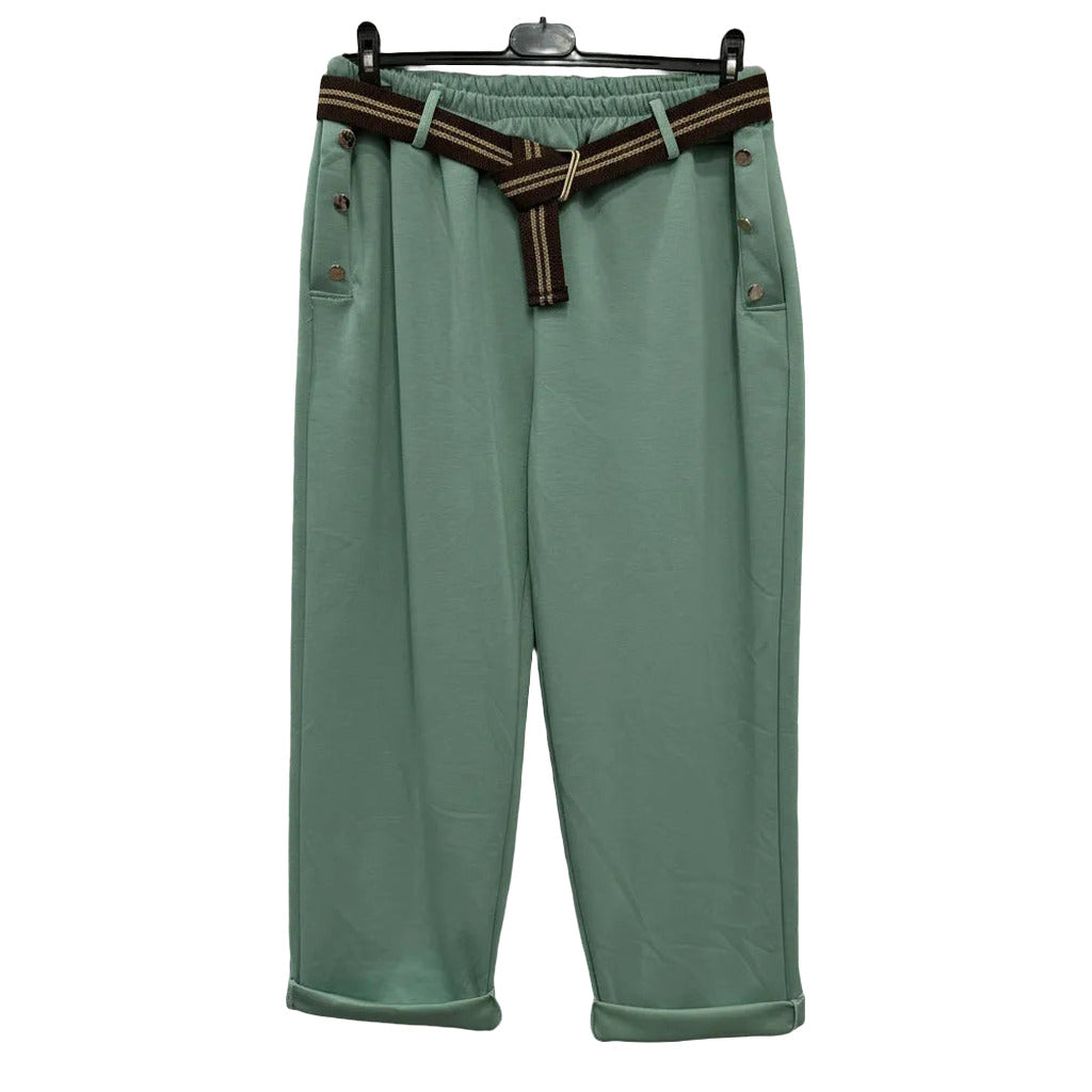 Pantalón guacamayo sobre fondo blanco para mujer Angara Moda