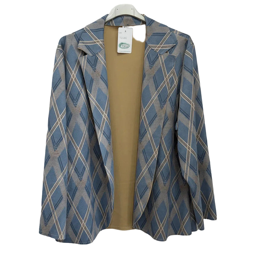Blazer tucan sobre fondo blanco para mujer Angara Moda