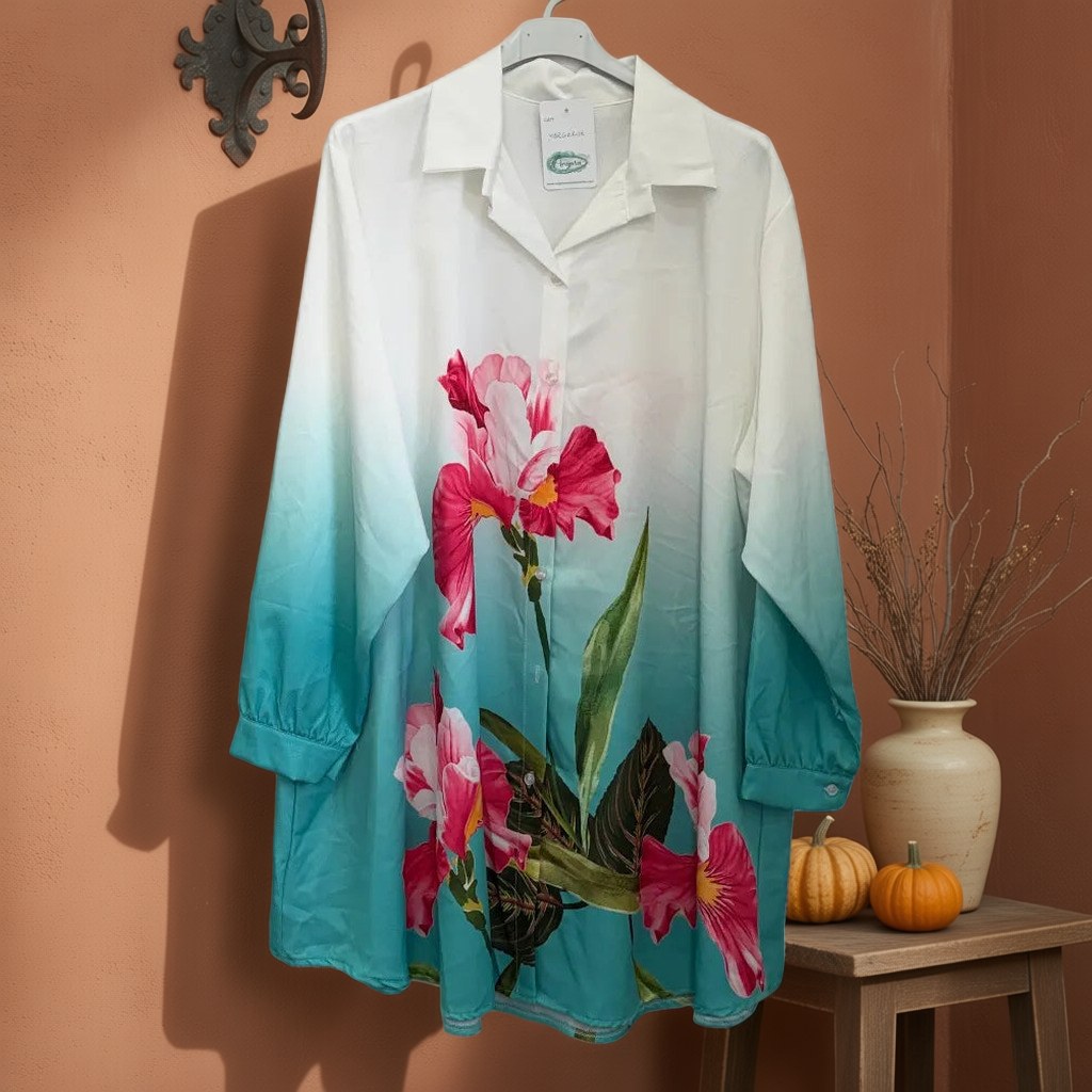 Camisa margarita colgada en un ambiente para mujer Angara Moda
