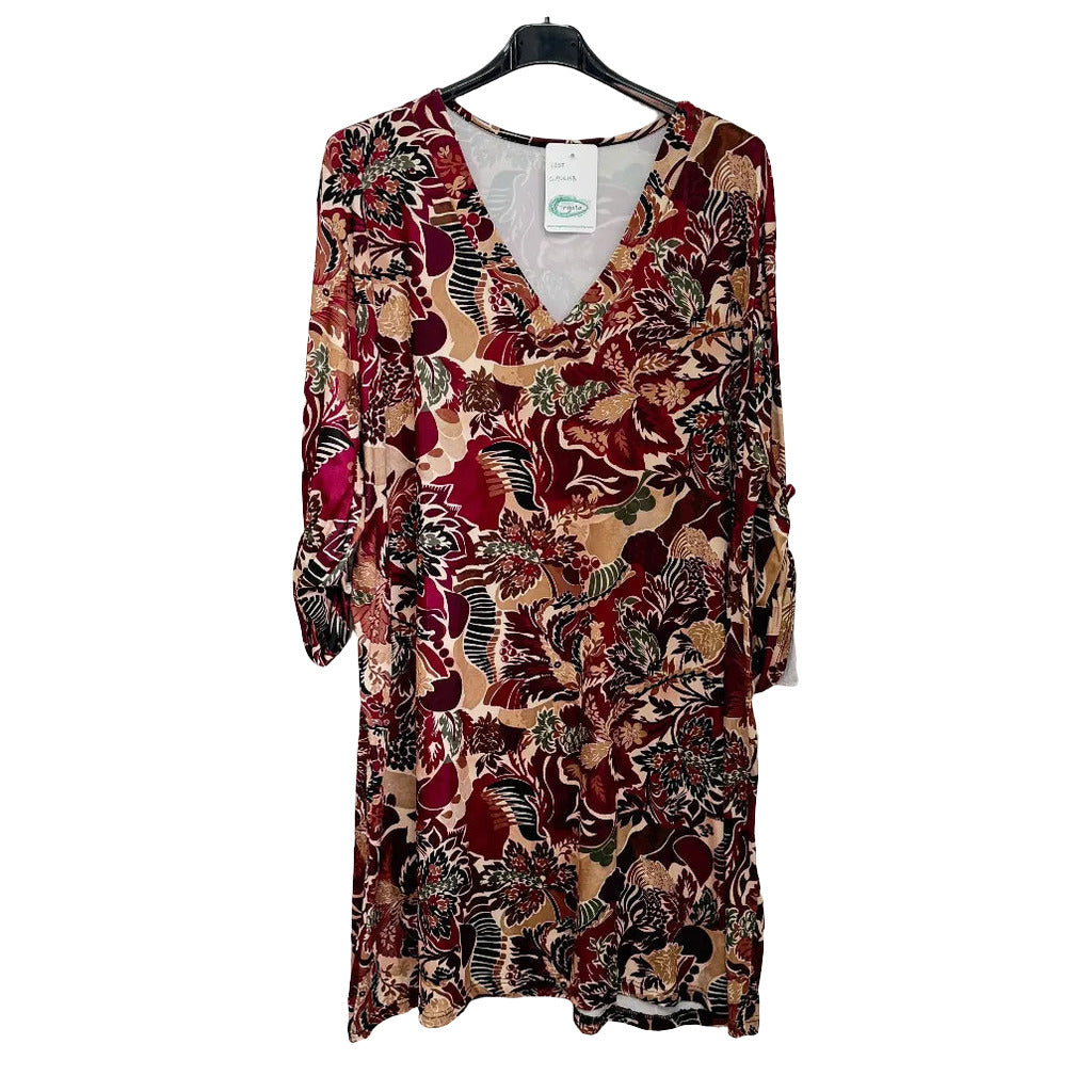 Vestido midi gaucha en color Vino oscuro sobre fondo blanco para mujer Angara Moda