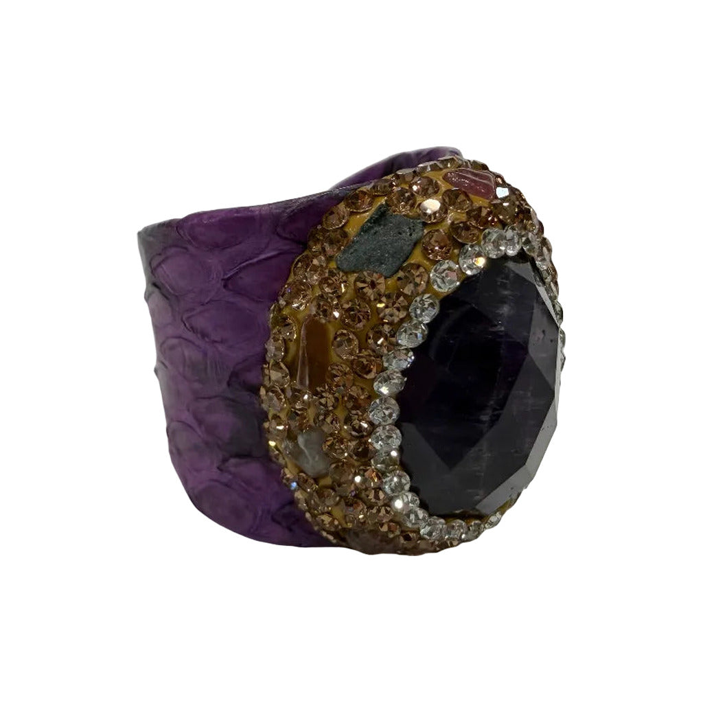 Anillo nut sobre fondo blanco para mujer Angara Moda