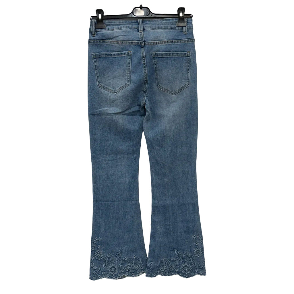 Pantalón Vaquero salvador sobre fondo blanco para mujer Angara Moda
