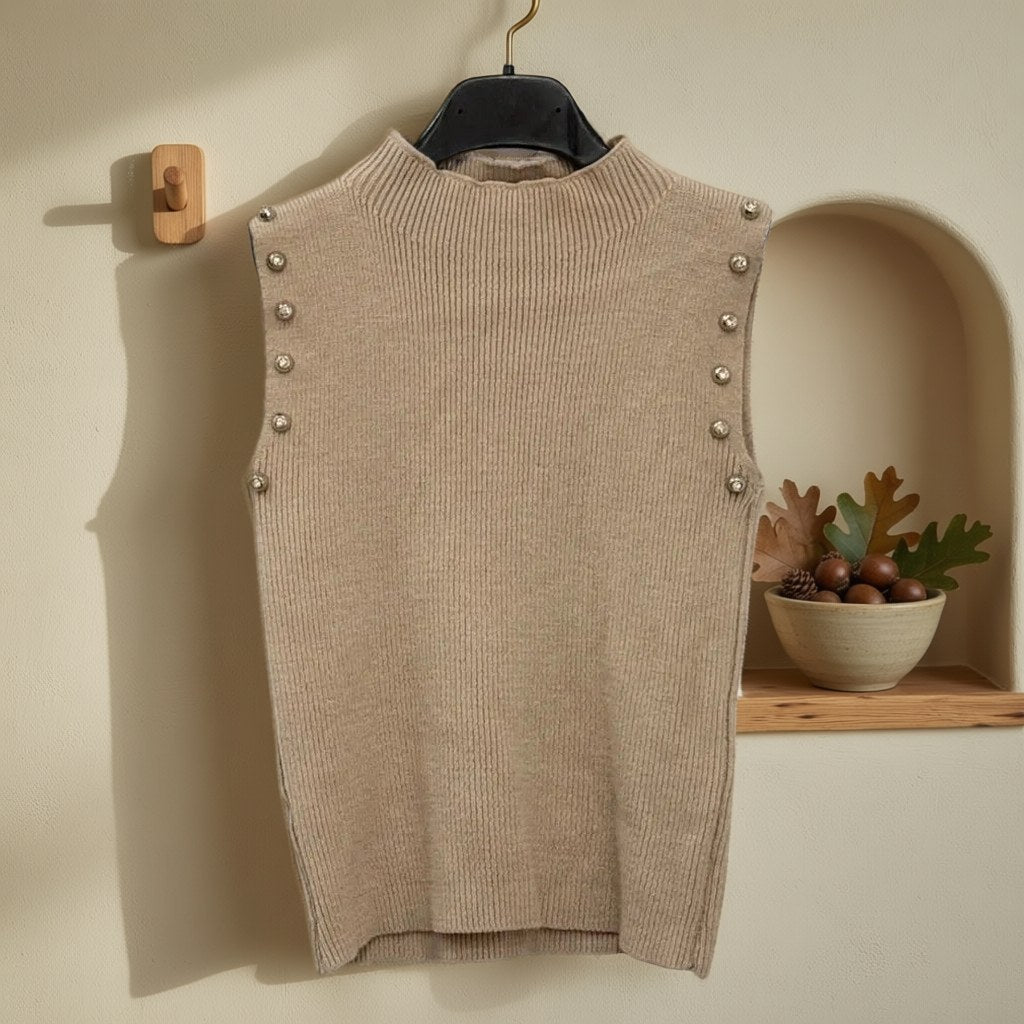 Top dolly colgada en un ambiente para mujer Angara Moda