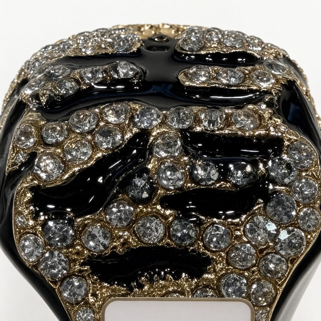 Detalle de Broche minino para mujer Angara Moda