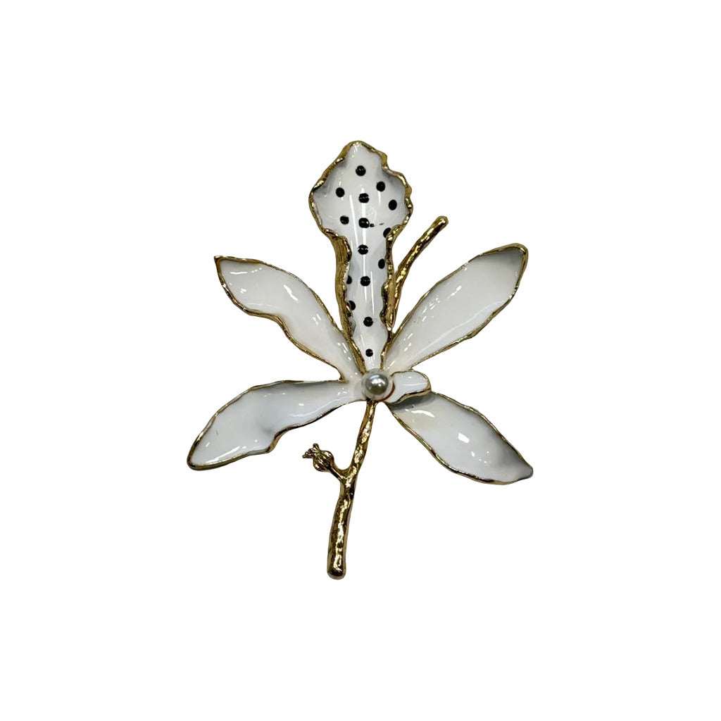 Broche orquidea sobre fondo blanco para mujer Angara Moda
