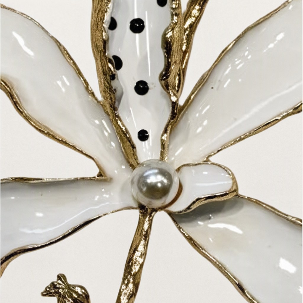 Detalle de Broche orquidea para mujer Angara Moda
