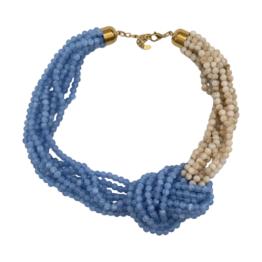 Collar bowline en color Azul vaquero claro sobre fondo blanco para mujer Angara Moda
