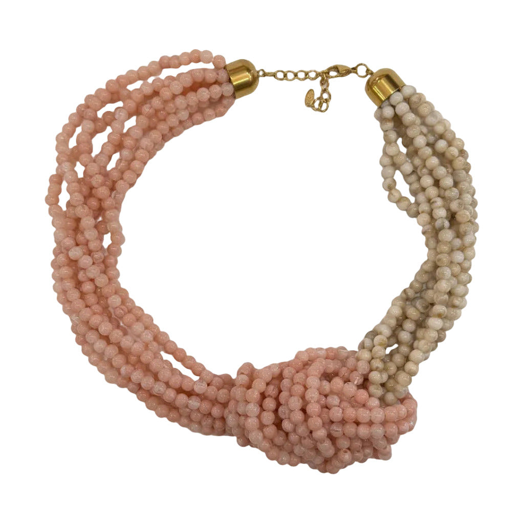Collar bowline en color Rosa sobre fondo blanco para mujer Angara Moda