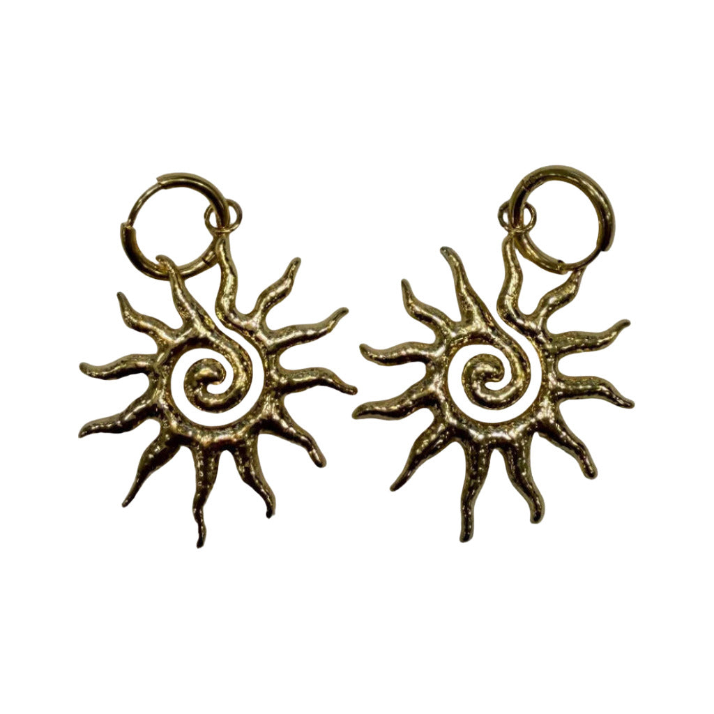 Pendientes tania en color Dorado sobre fondo blanco para mujer Angara Moda
