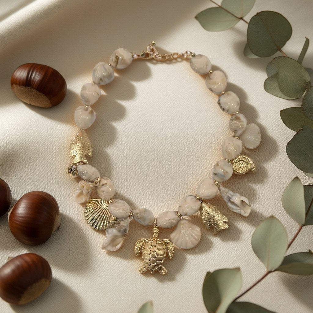Collar caribe sobre una superficie para mujer Angara Moda