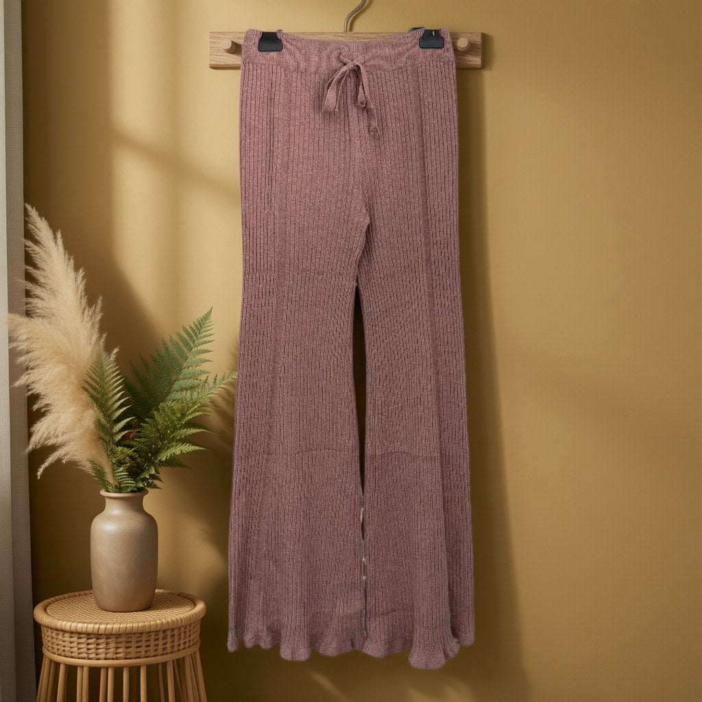 Pantalón lorenzo colgada en un ambiente para mujer Angara Moda