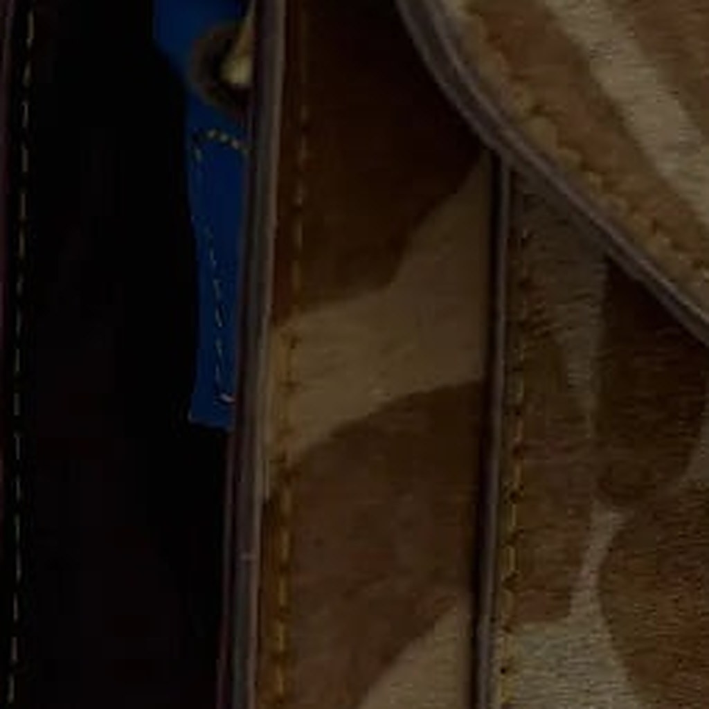 Detalle de cerca de Bolso pelusa 1A para mujer Angara Moda
