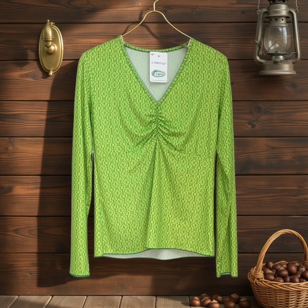 Camiseta limoncello colgada en un ambiente para mujer Angara Moda