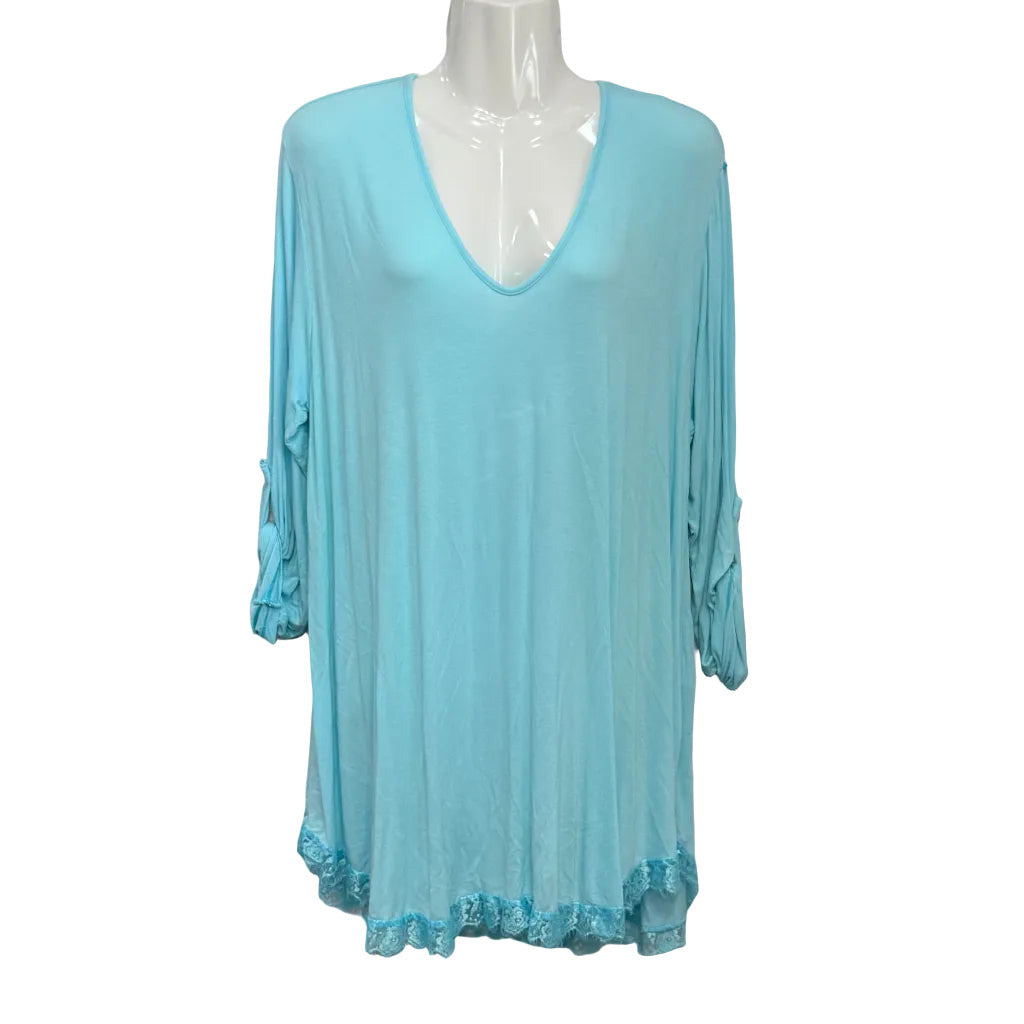 Camiseta Joan en color Azul celeste sobre fondo blanco para mujer Angara Moda