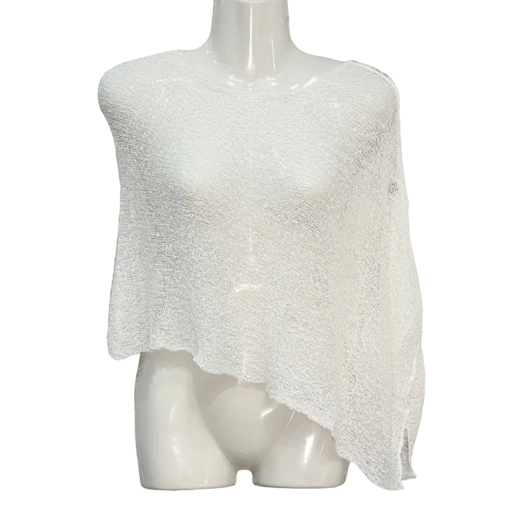 Poncho Mágico Angara - Poncho de punto calado para todas las tallas en color Blanco sobre fondo blanco para mujer Angara Moda