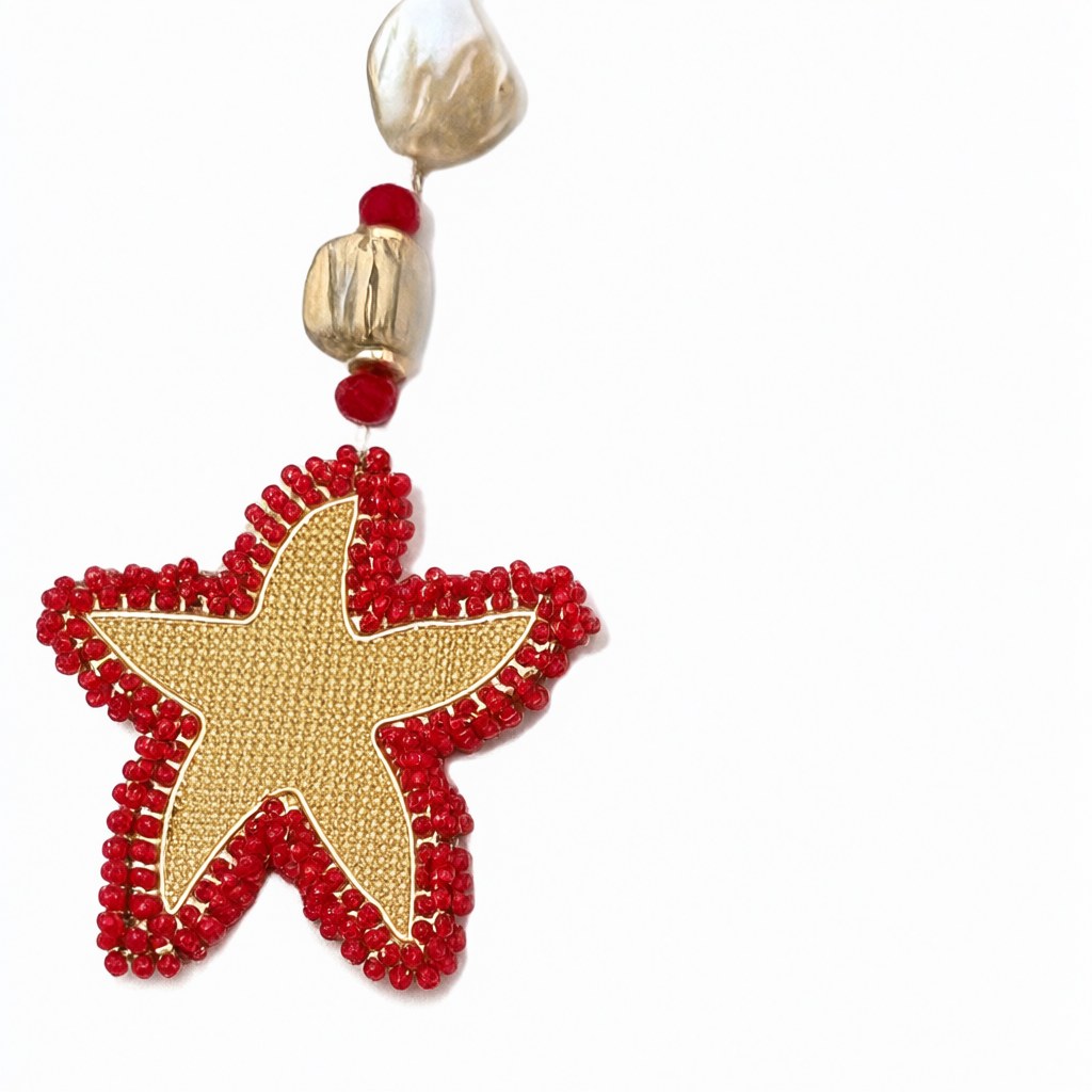 Detalle de Collar Selena Largo Cristales Estrella de Mar Bordada Artesanal para mujer Angara Moda