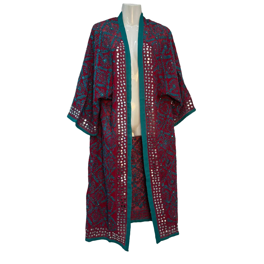 Kimono Turquía largo con detalles reflectantes sobre fondo blanco para mujer Angara Moda