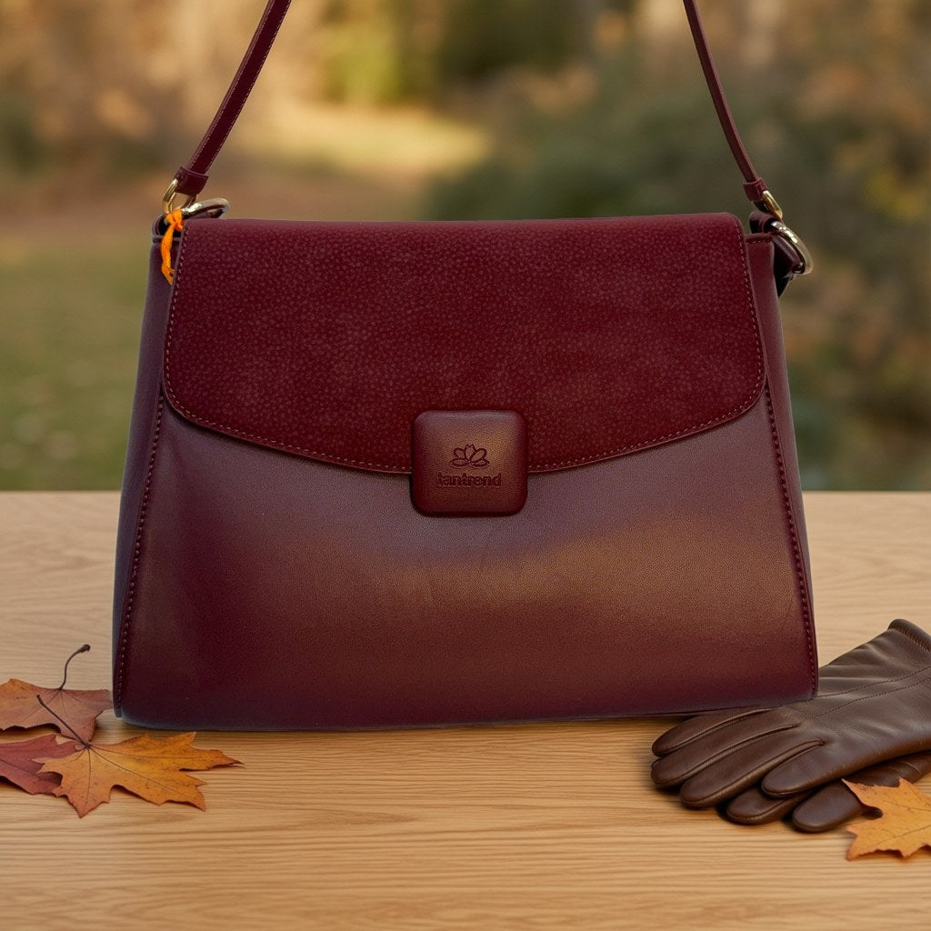 Bolso Valentina desde arriba con gafas de sol y pulsera para mujer Angara Moda