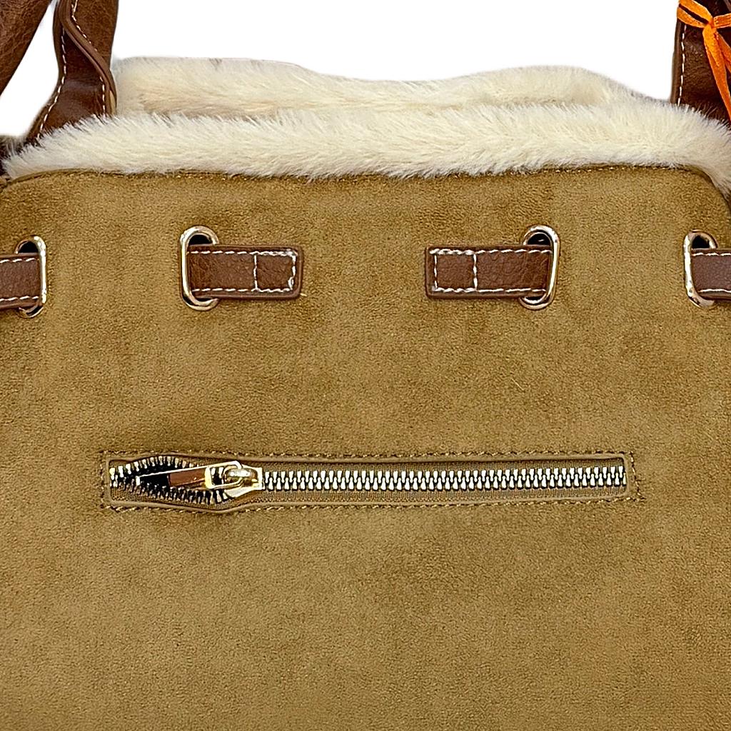 Detalle de cerca de Bolso Luna para mujer Angara Moda