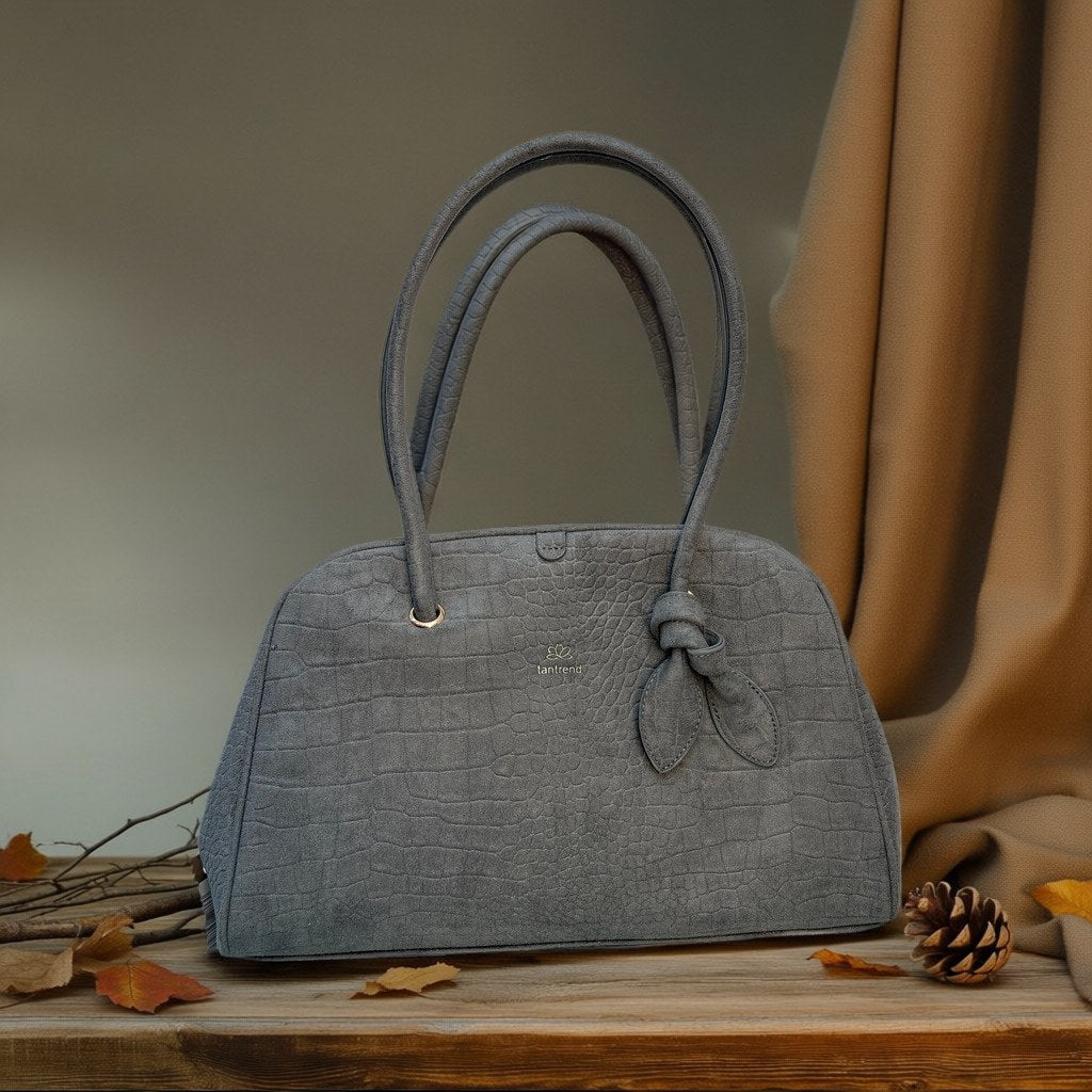 Bolso Celeste sobre arena y lino con fondo natural para mujer Angara Moda