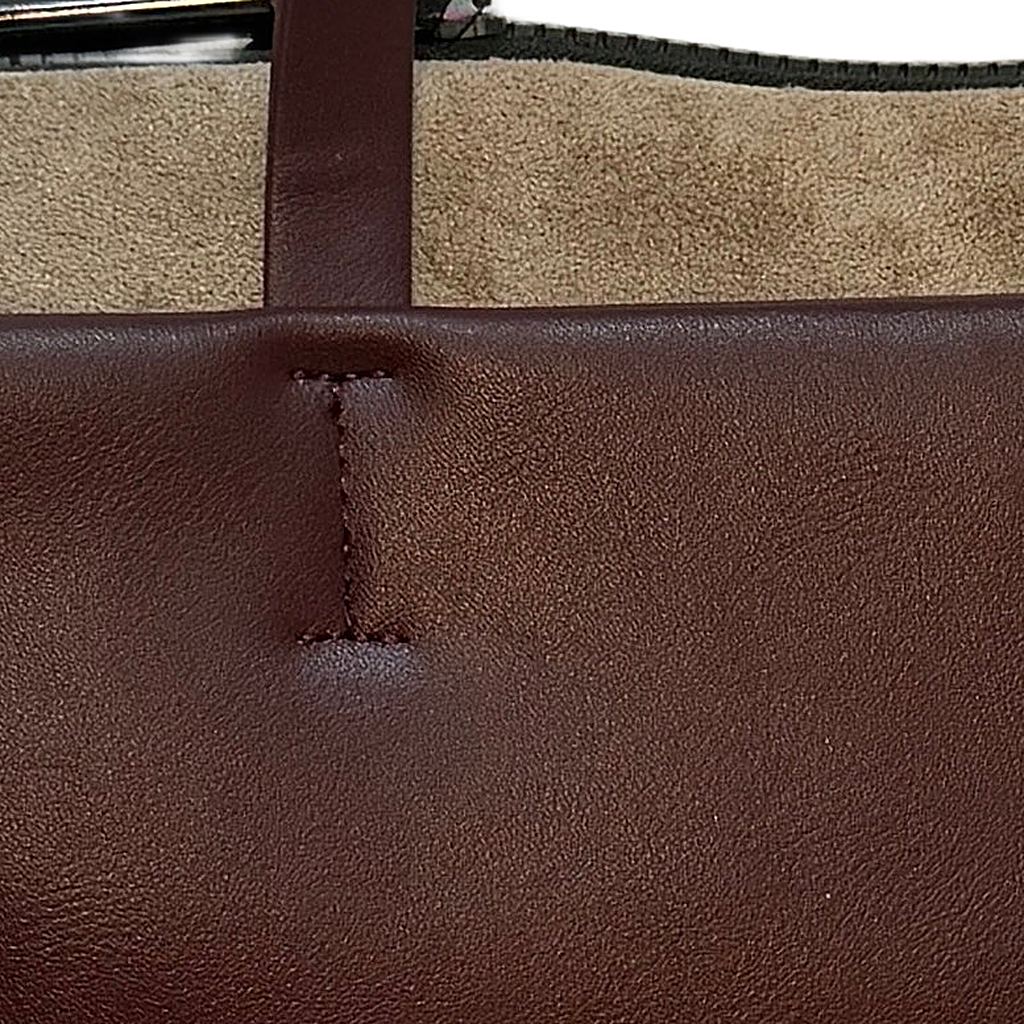 Detalle de cerca de Bolso Orquídea para mujer Angara Moda