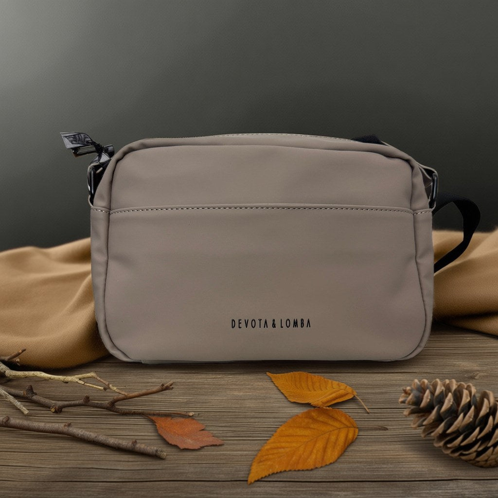 Bandolera Emma sobre arena y lino con fondo natural para mujer Angara Moda