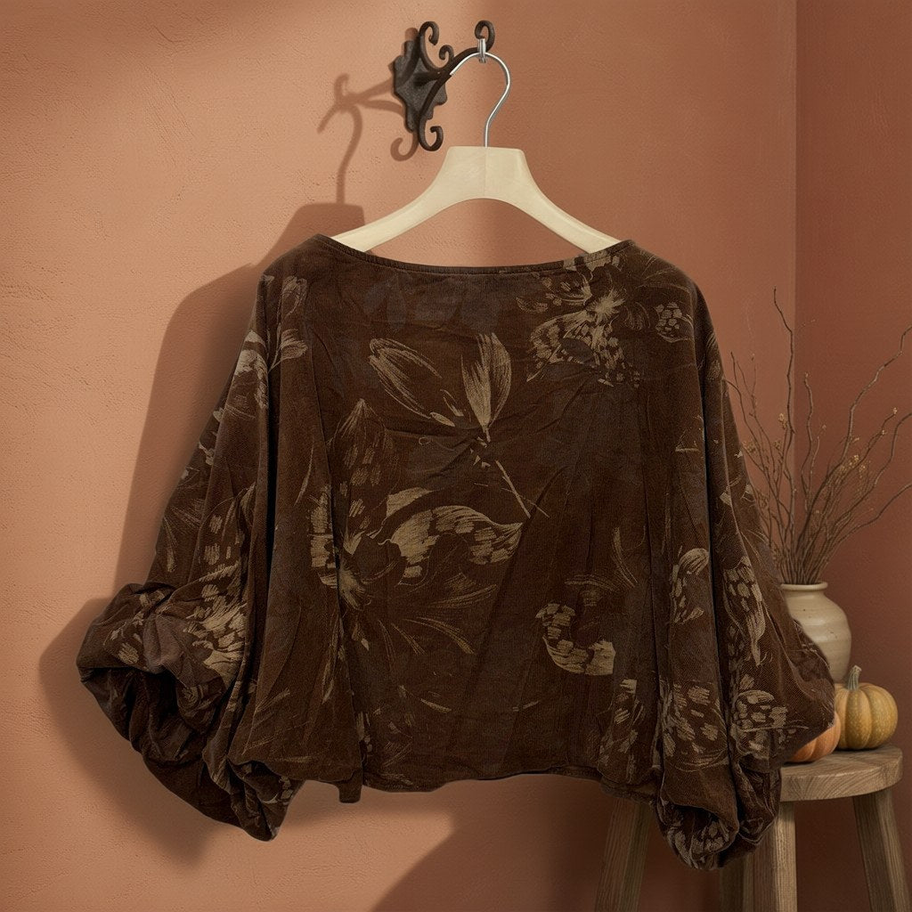 Blusa Alessia colgada en un ambiente para mujer Angara Moda