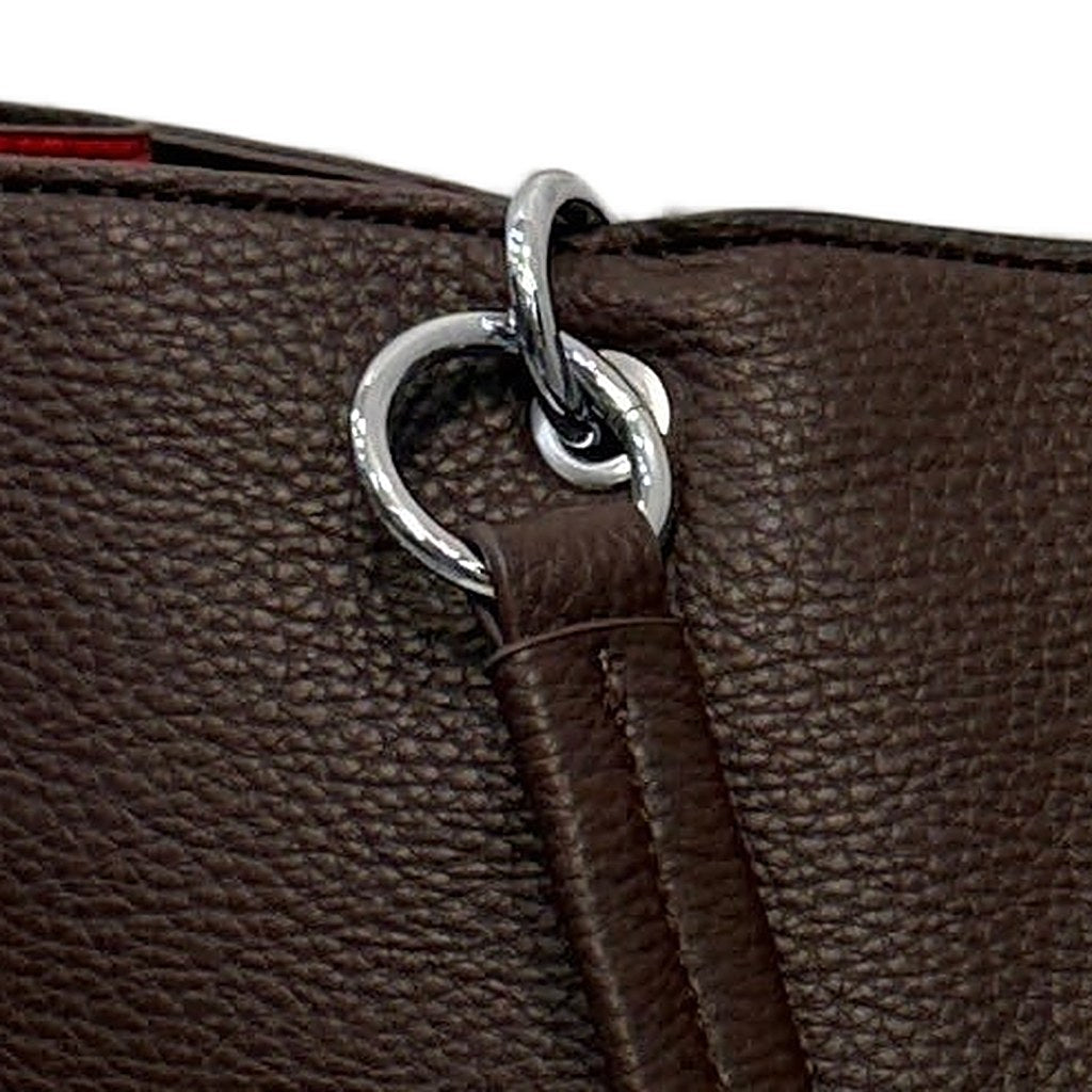 Detalle del herraje de Bolso Brisa para mujer Angara Moda