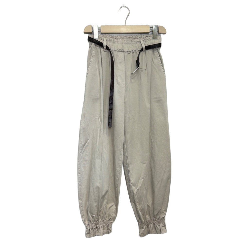 Pantalón Talía sobre fondo blanco para mujer Angara Moda