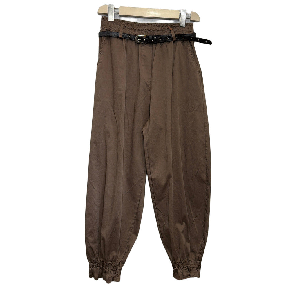 Pantalón Talía en color Marrón sobre fondo blanco para mujer Angara Moda