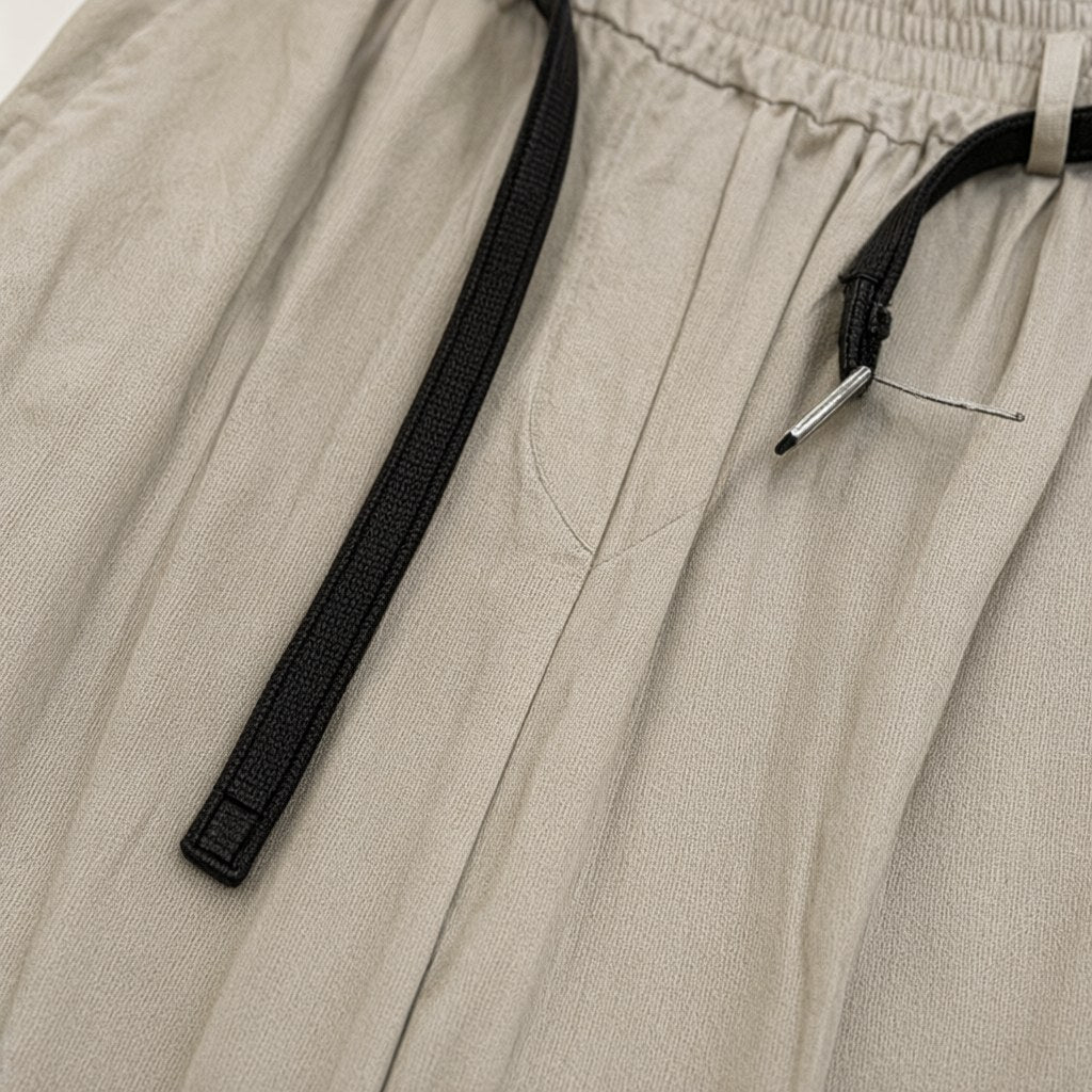 Detalle del tejido de Pantalón Talía para mujer Angara Moda