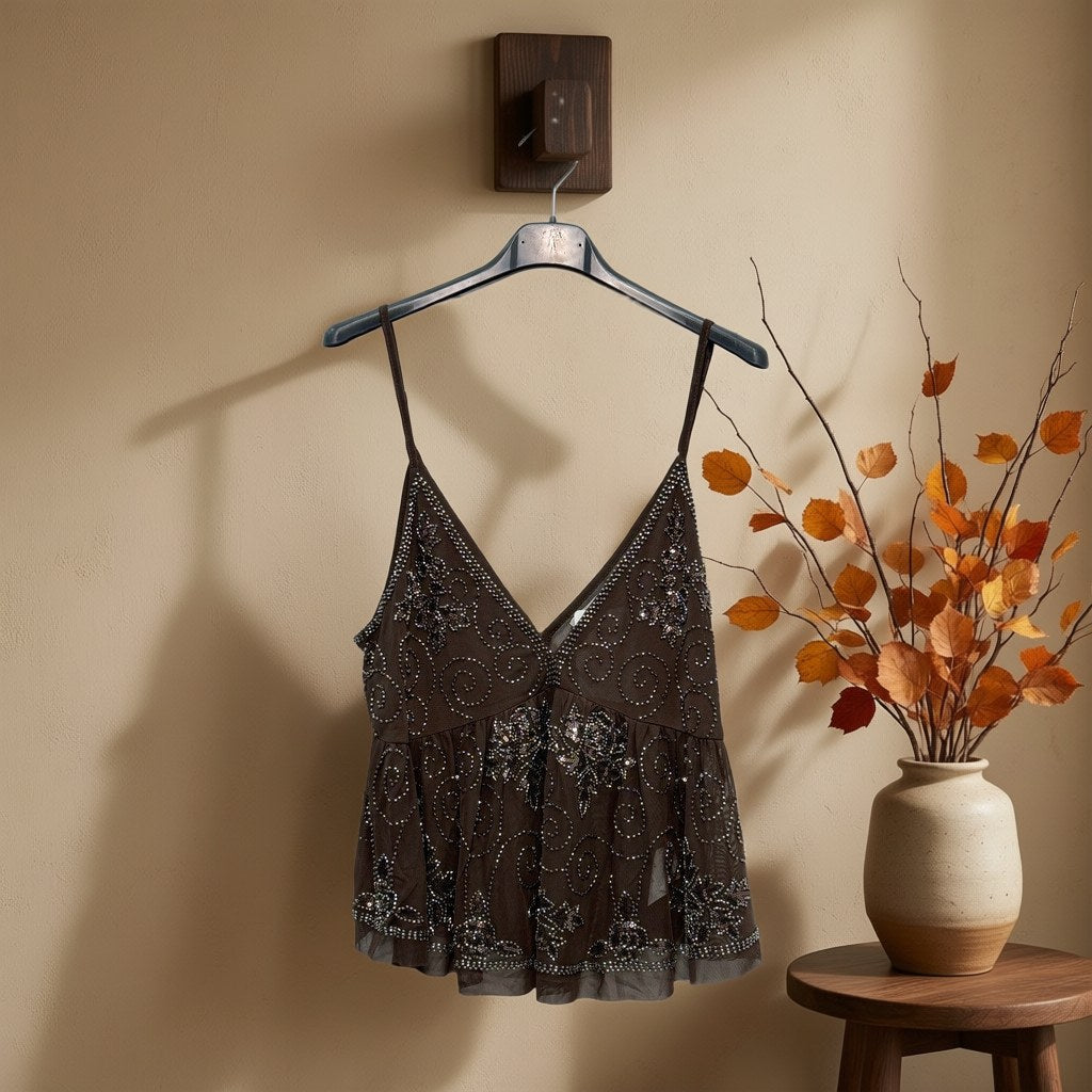 Top Telma colgada en un ambiente para mujer Angara Moda