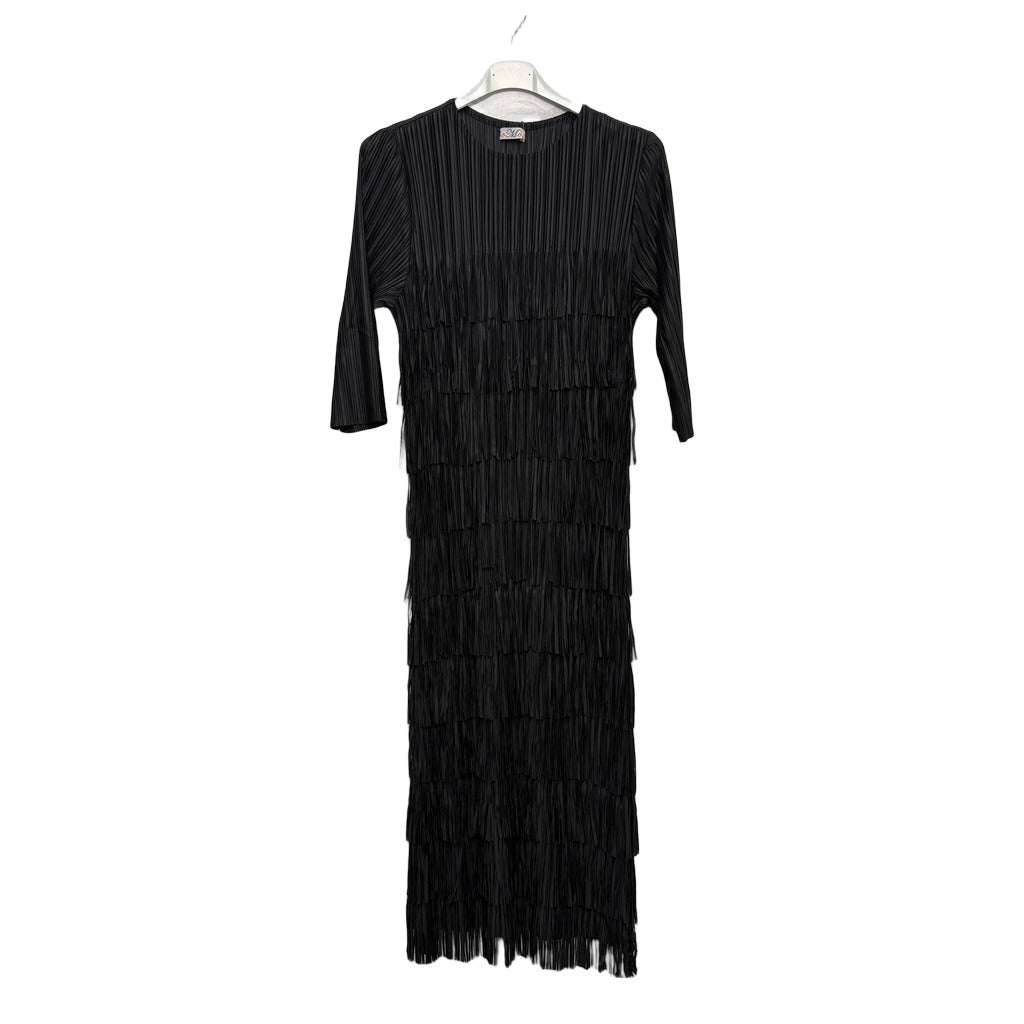 Vestido Ximena en color Negro sobre fondo blanco para mujer Angara Moda