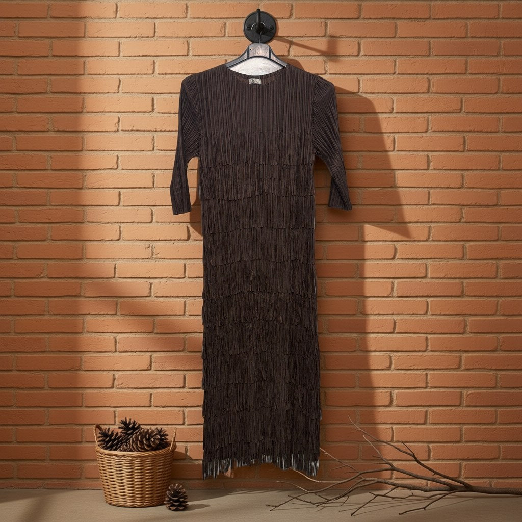 Vestido Ximena colgada en un ambiente para mujer Angara Moda