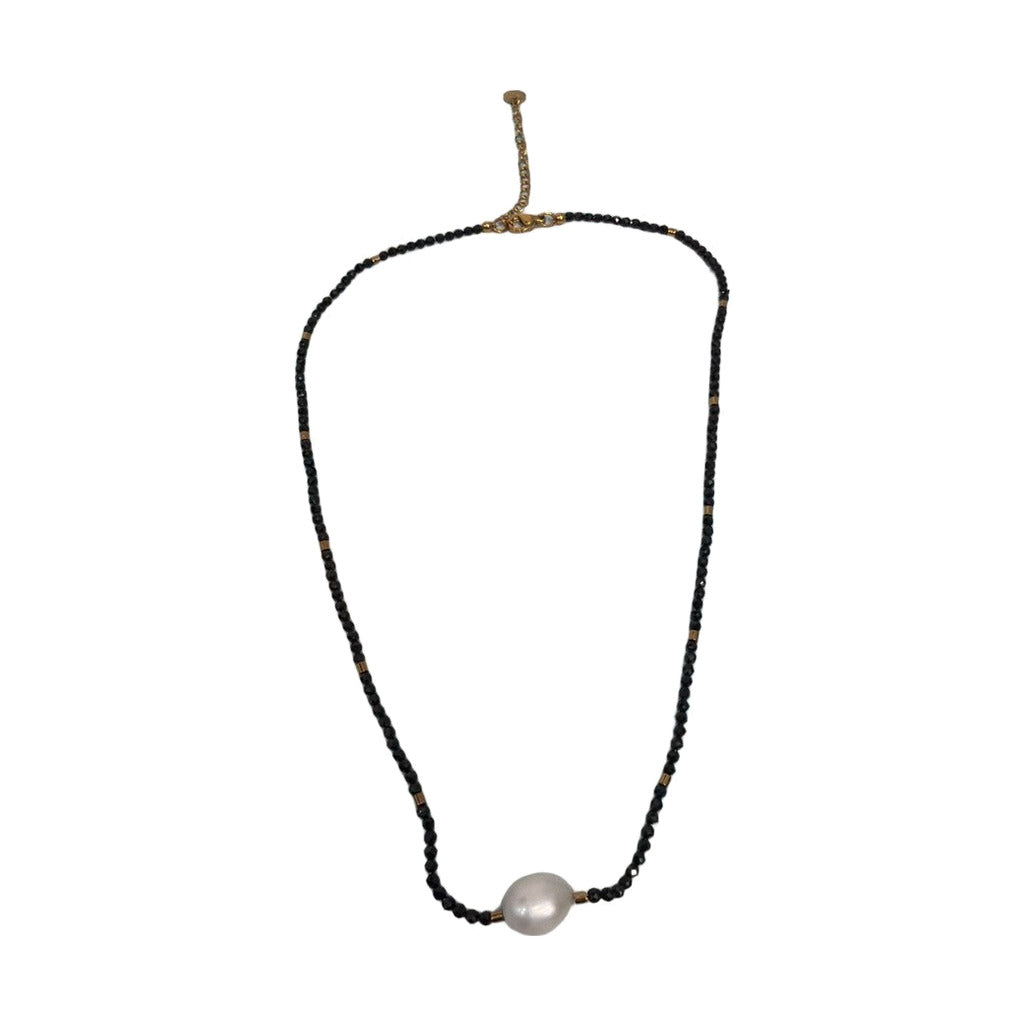 Collar Isolda sobre fondo blanco para mujer Angara Moda