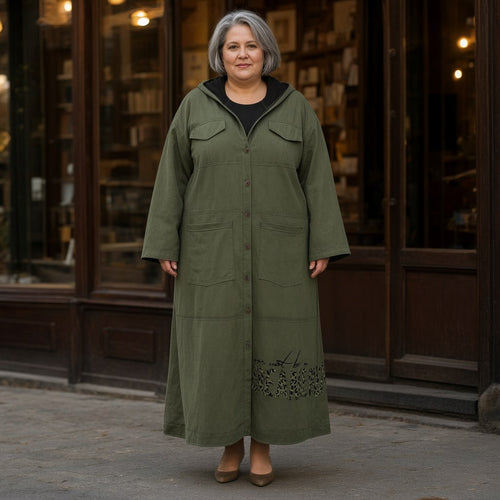 Abrigo Gianna con una modelo para mujer Angara Moda