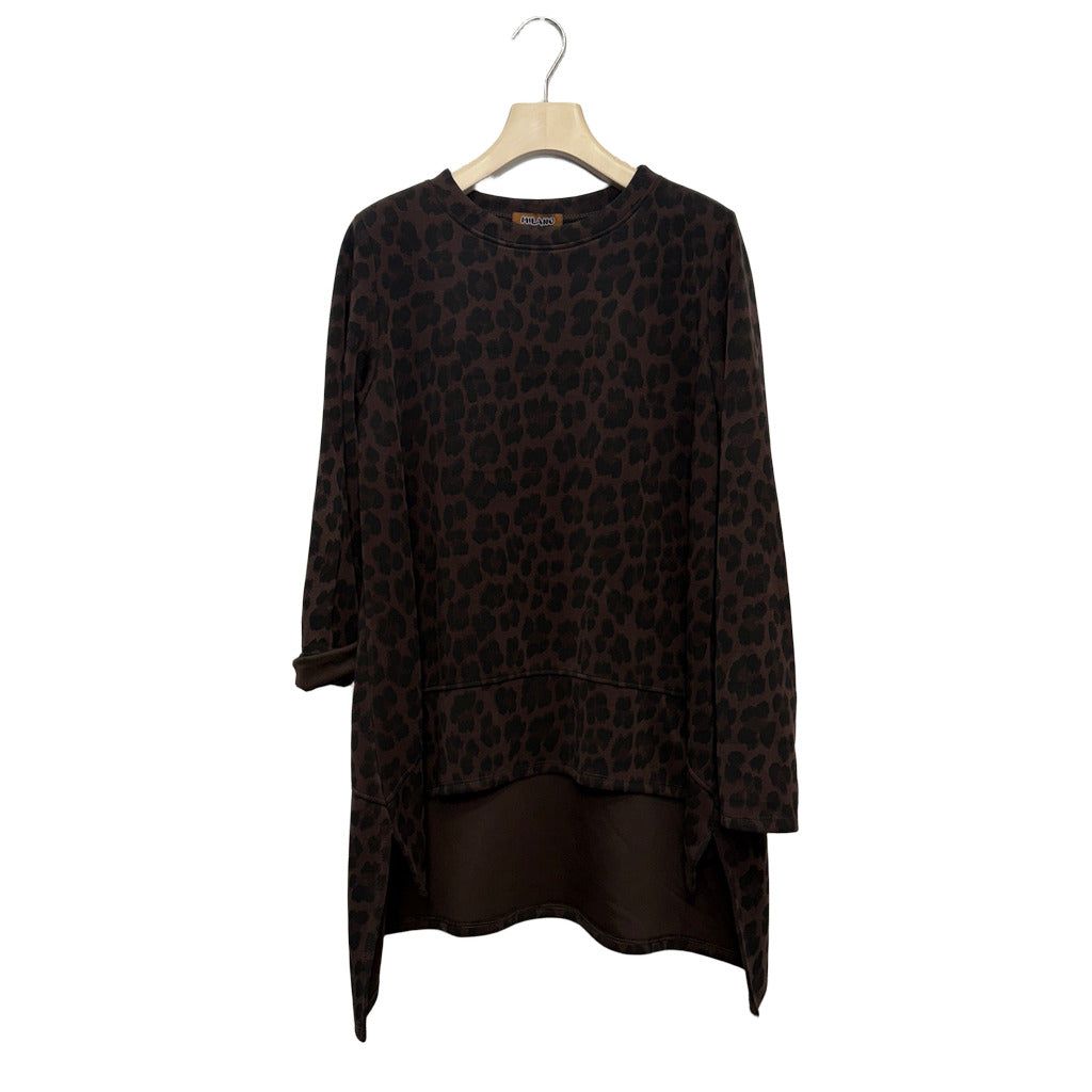 Sudadera Alexandra en color Marrón sobre fondo blanco para mujer Angara Moda