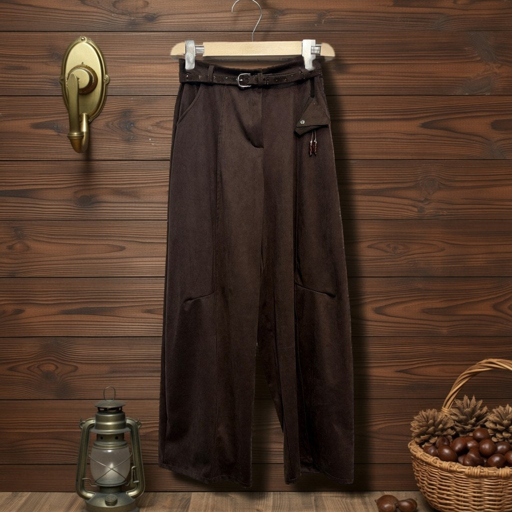 Pantalón Anahí colgada en un ambiente para mujer Angara Moda