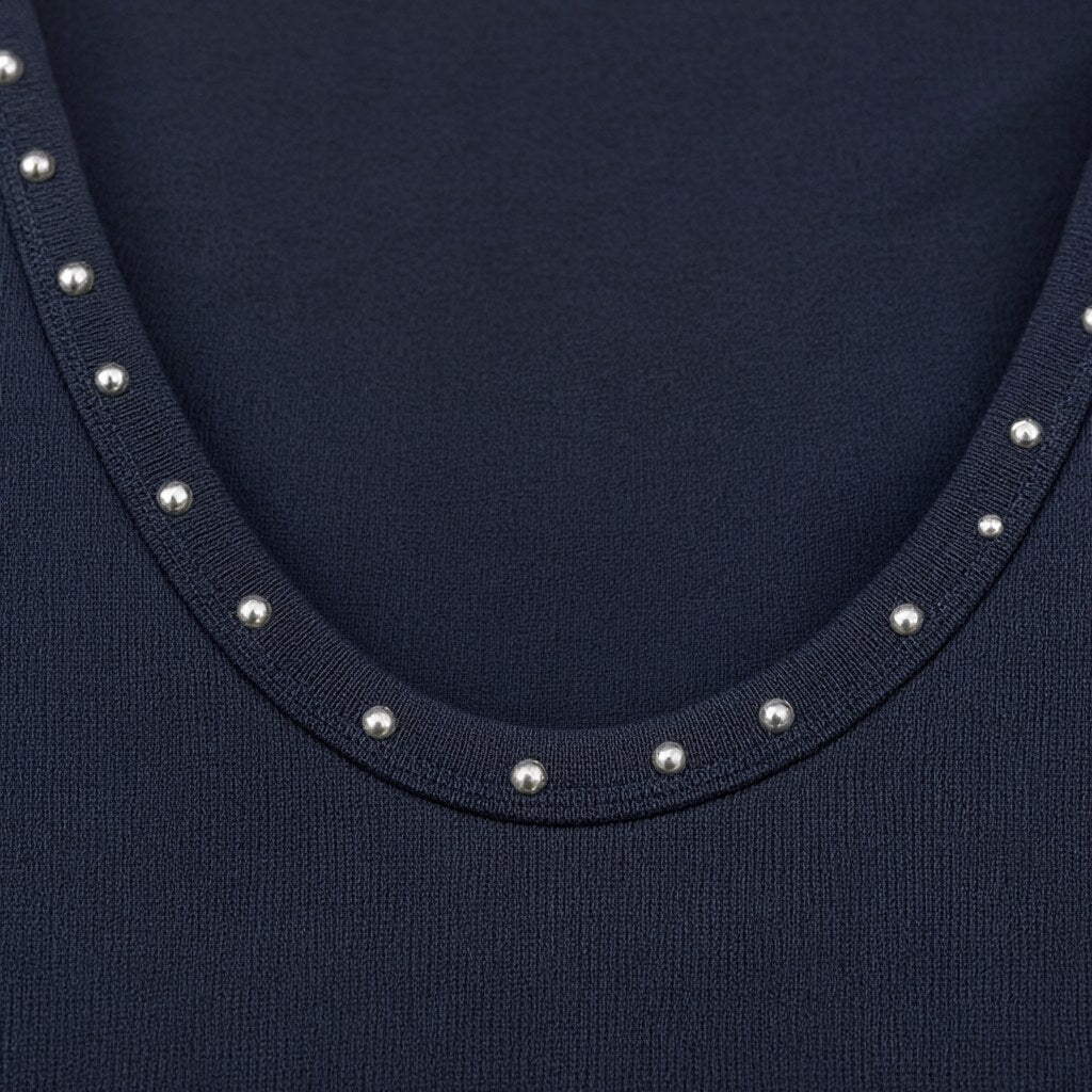 Detalle del tejido de Camiseta Tachas para mujer Angara Moda