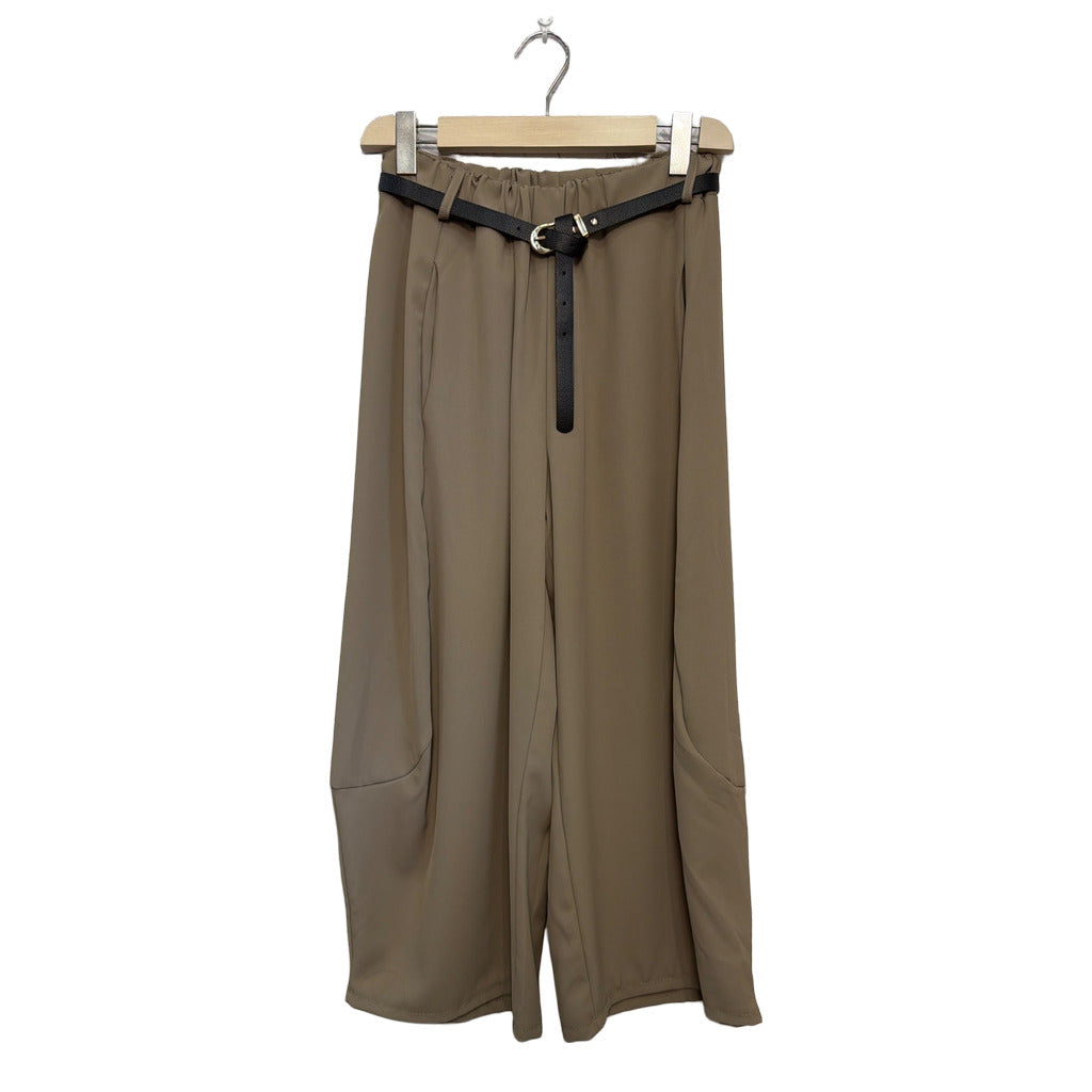 Pantalón Lúa sobre fondo blanco para mujer Angara Moda