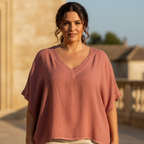 Camiseta Verónica modelo curvi estilo estándar