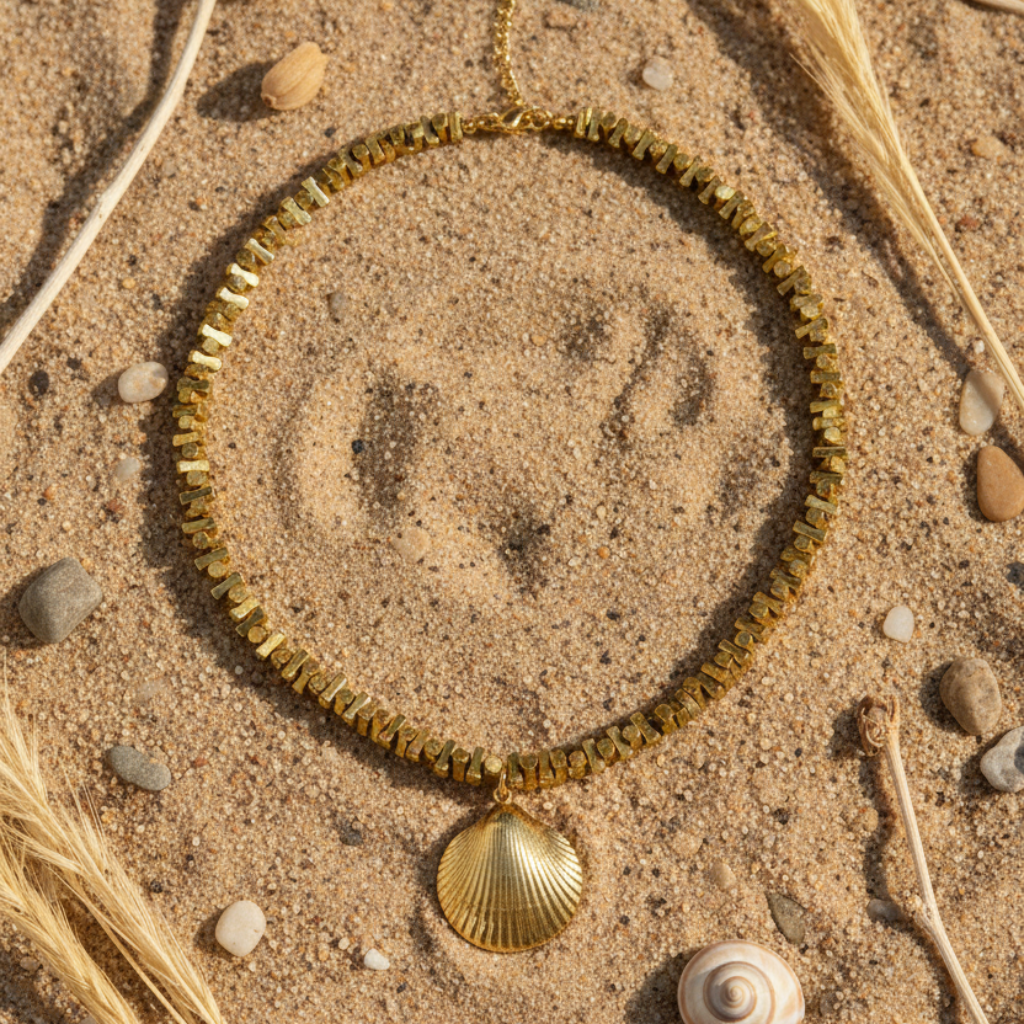 Collar Almejita fondo natural