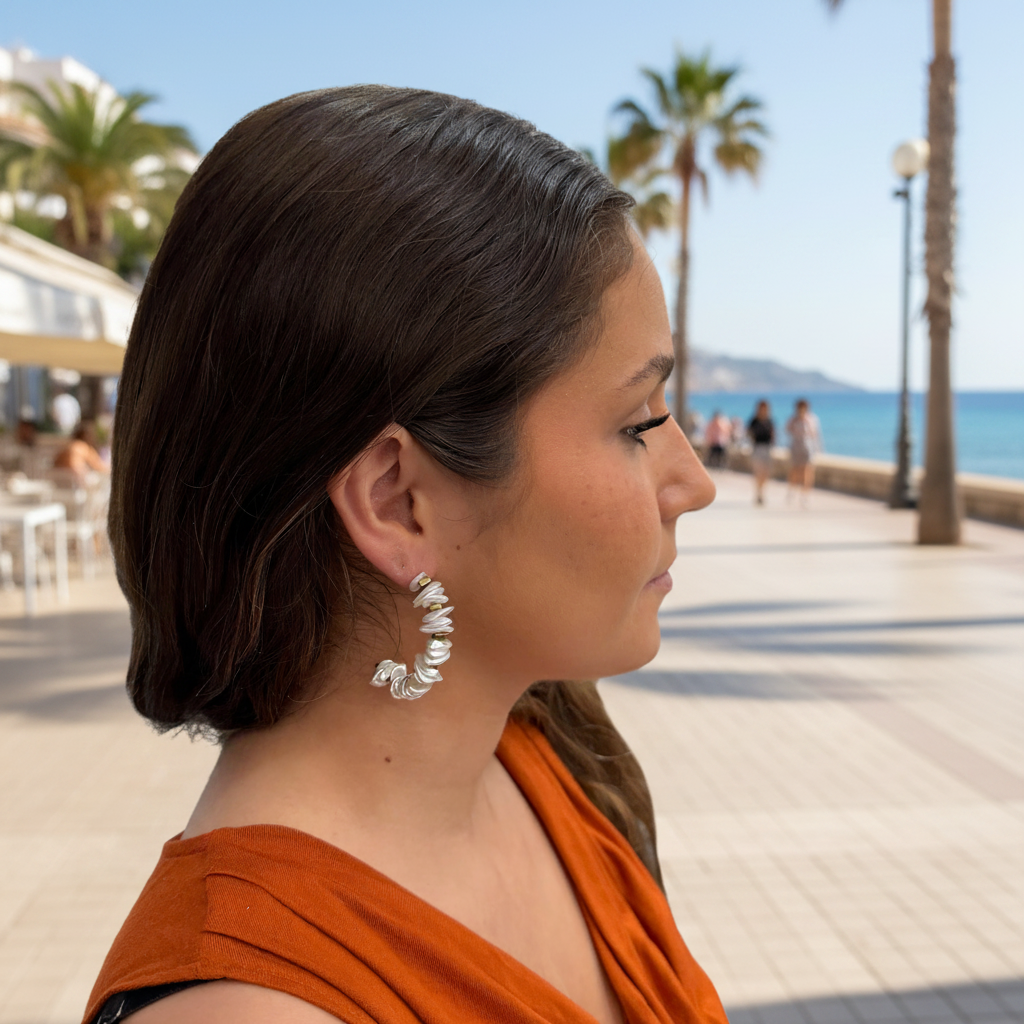 Pendientes Paulina modelo fondo mediterráneo