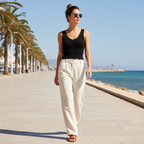 Top Crop Canale sobre modelo
