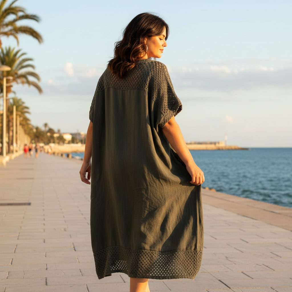 Vestido Luján – Modelo Curvi de espaldas